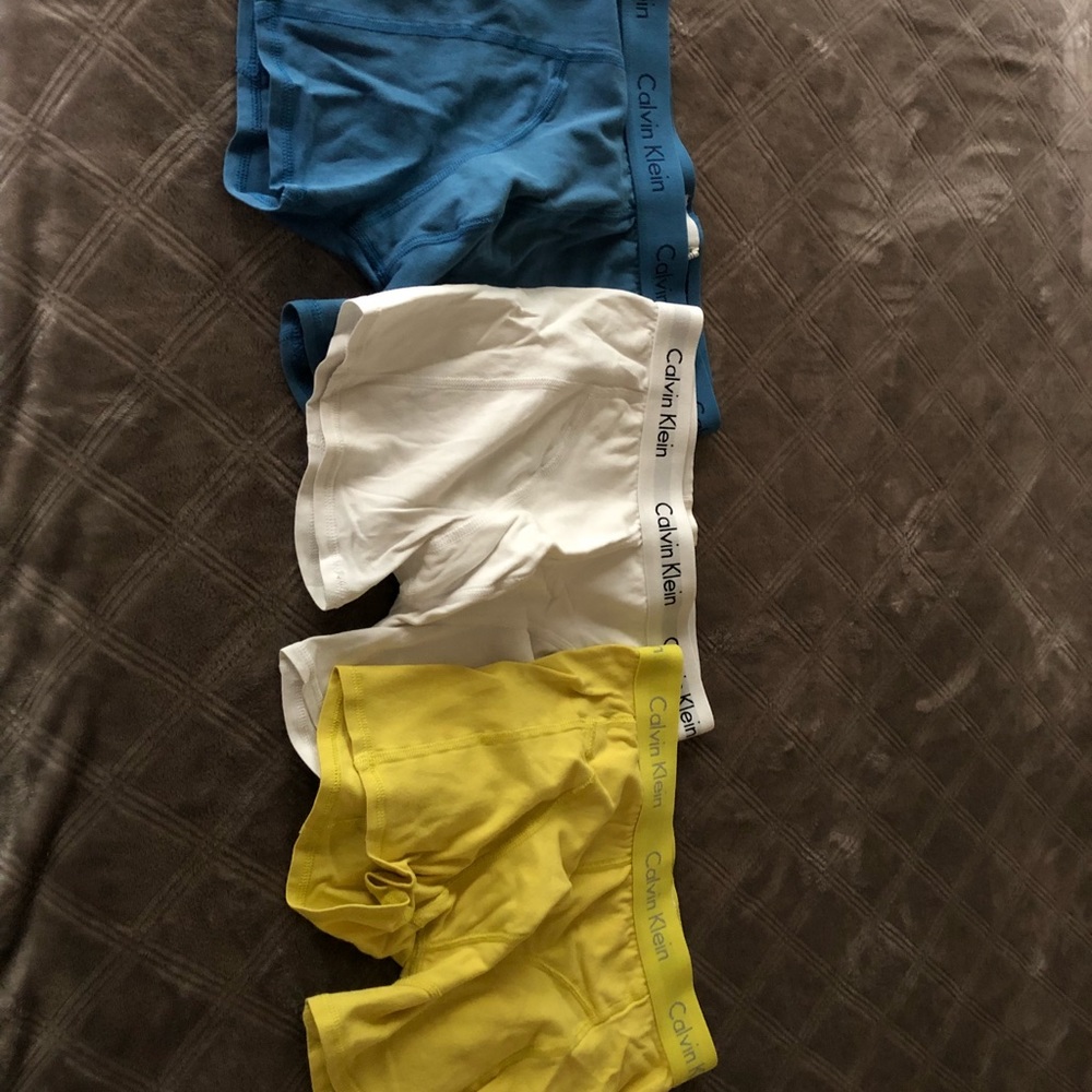 (3) Calvin Klein boxer briefs men’s small